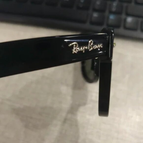 Ray-Ban Sunglasses - Picture 2 of 7